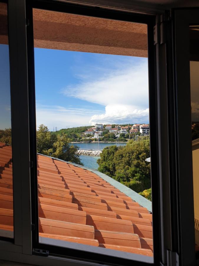 Apartments Seafront Villa Пула Екстериор снимка
